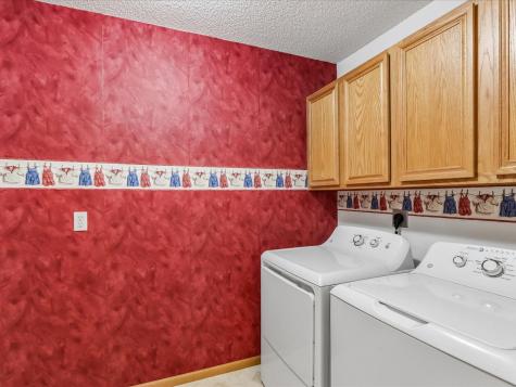 1233 74th Street NE Cedar Rapids IA 52402