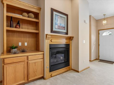1233 74th Street NE Cedar Rapids IA 52402