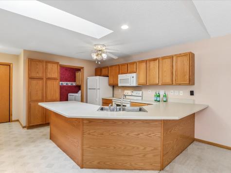 1233 74th Street NE Cedar Rapids IA 52402