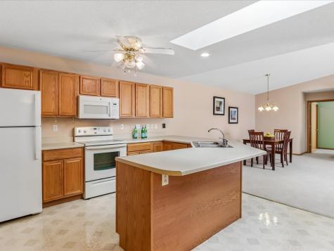 1233 74th Street NE Cedar Rapids IA 52402