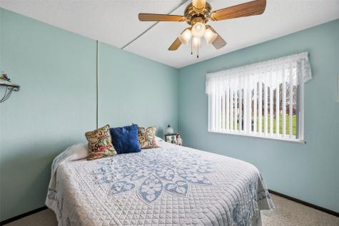 5716 Golden Court NE Cedar Rapids IA 52402