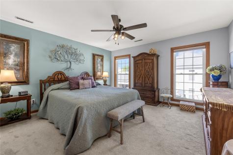4545 Westchester Drive NE Cedar Rapids IA 52402