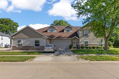 4545 Westchester Drive NE Cedar Rapids IA 52402