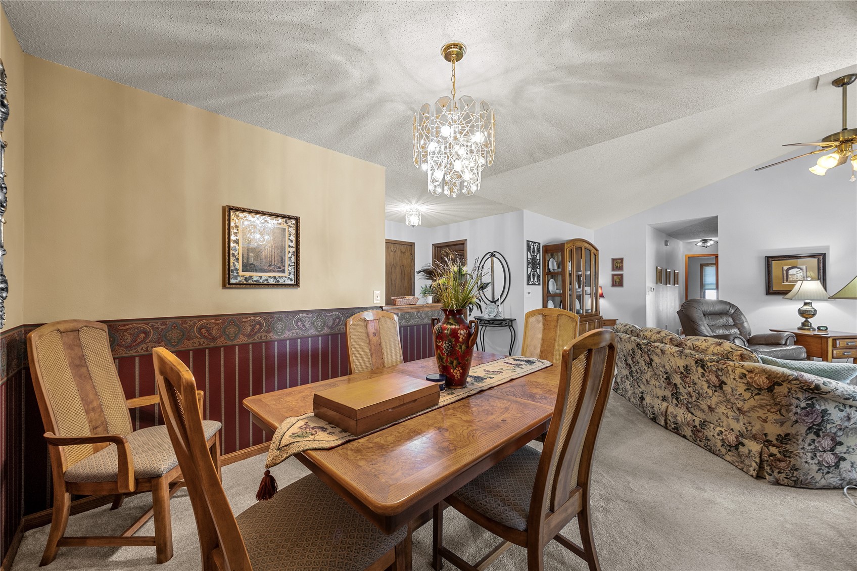 4545 Westchester Drive NE Cedar Rapids IA 52402