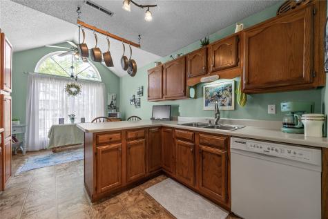 4545 Westchester Drive NE Cedar Rapids IA 52402