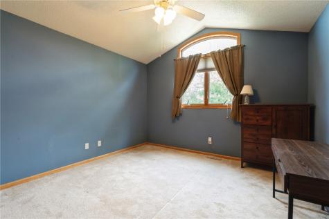 1037 Doubletree Court NE Cedar Rapids IA 52402