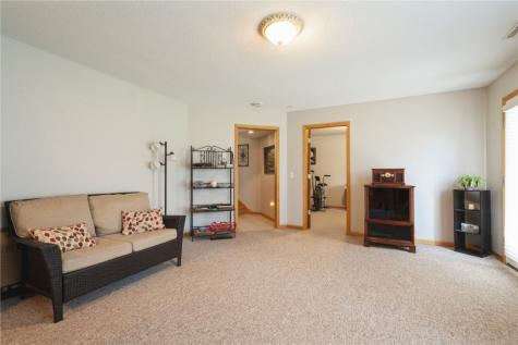 1037 Doubletree Court NE Cedar Rapids IA 52402