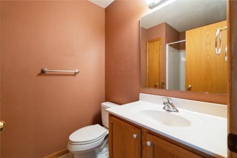 1037 Doubletree Court NE Cedar Rapids IA 52402