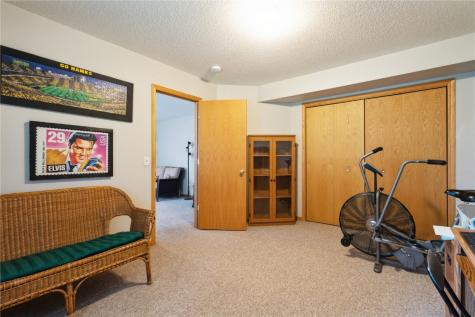 1037 Doubletree Court NE Cedar Rapids IA 52402