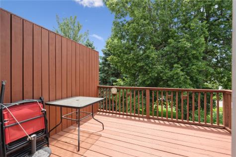 1037 Doubletree Court NE Cedar Rapids IA 52402