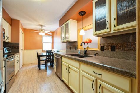 1037 Doubletree Court NE Cedar Rapids IA 52402