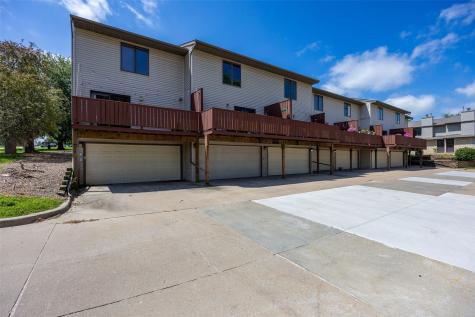 904 West Side Drive Iowa City IA 52246