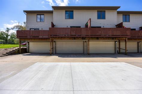 904 West Side Drive Iowa City IA 52246