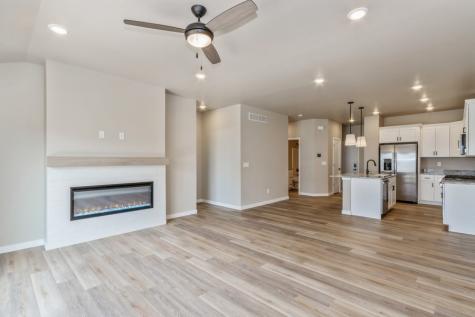 415 Solstice Court North Liberty IA 52317