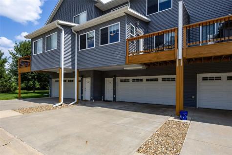 1110 Ivy Lane North Liberty IA 52317