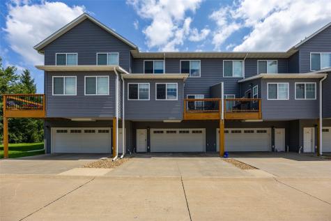 1110 Ivy Lane North Liberty IA 52317