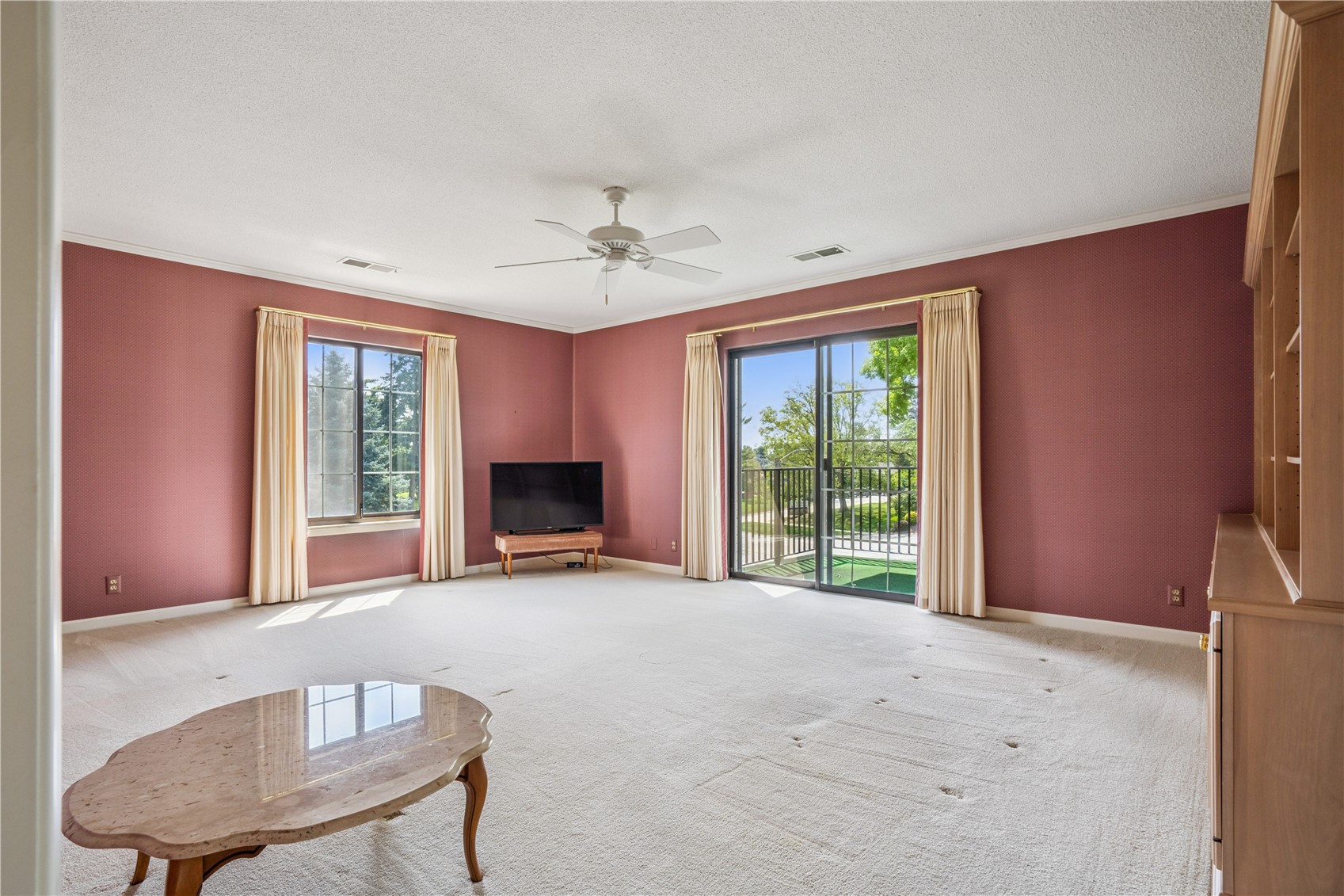 100 Thompson Drive SE Cedar Rapids IA 52403