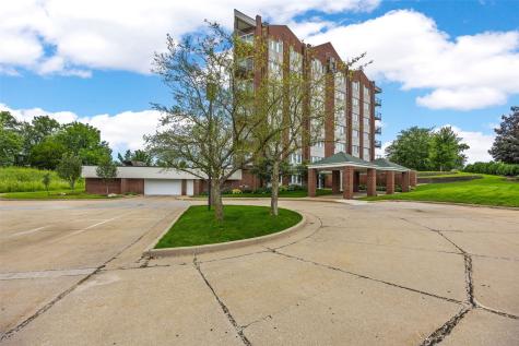 111 Cottage Grove Avenue SE Cedar Rapids IA 52403