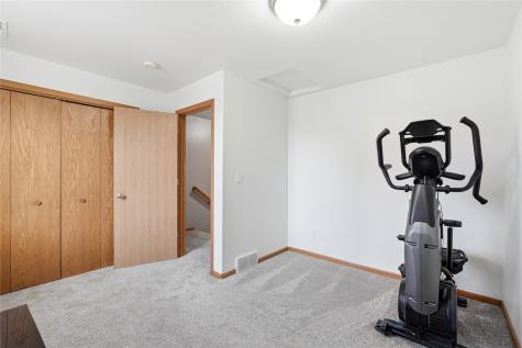 3415 Queen Drive SW Cedar Rapids IA 52404