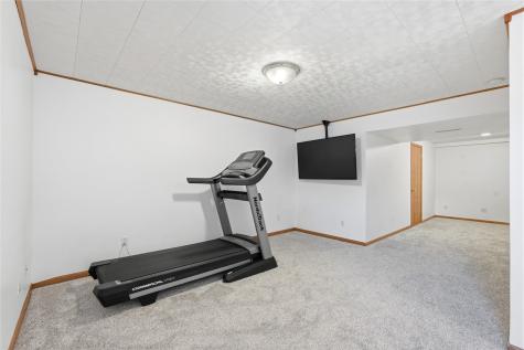 3415 Queen Drive SW Cedar Rapids IA 52404