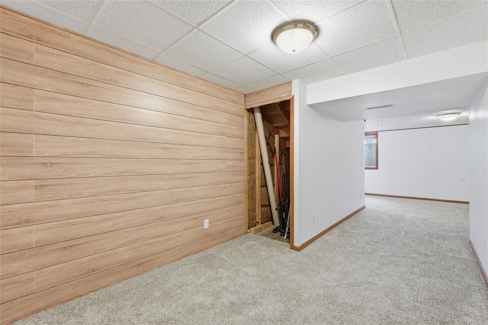 3415 Queen Drive SW Cedar Rapids IA 52404