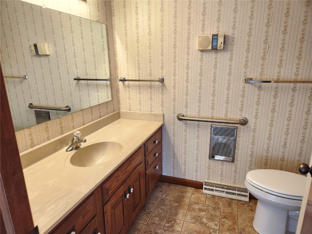 1585 Matterhorn Drive NE Cedar Rapids IA 52402