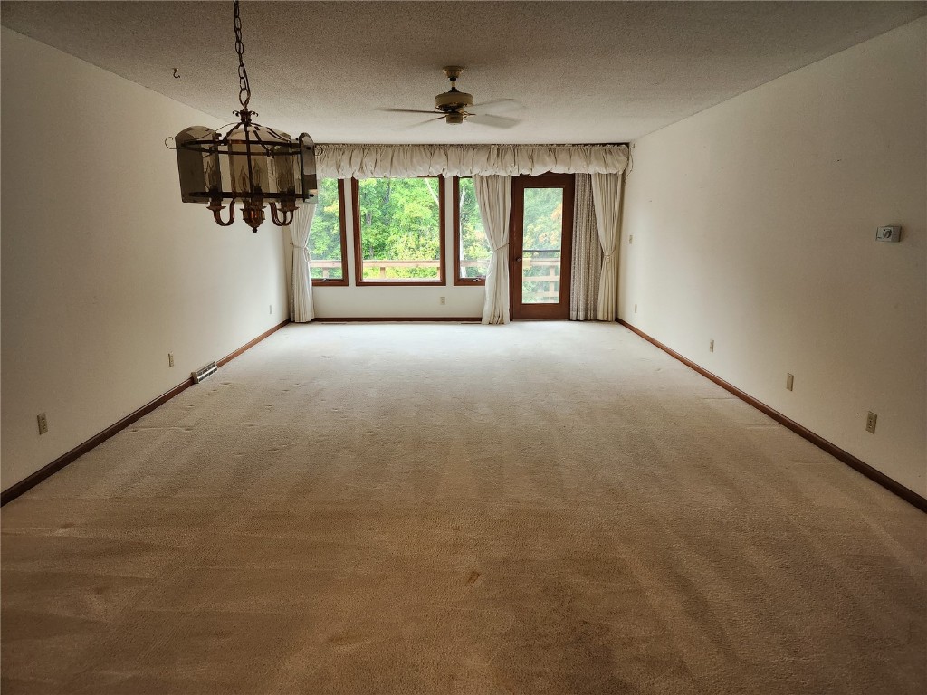 1585 Matterhorn Drive NE Cedar Rapids IA 52402
