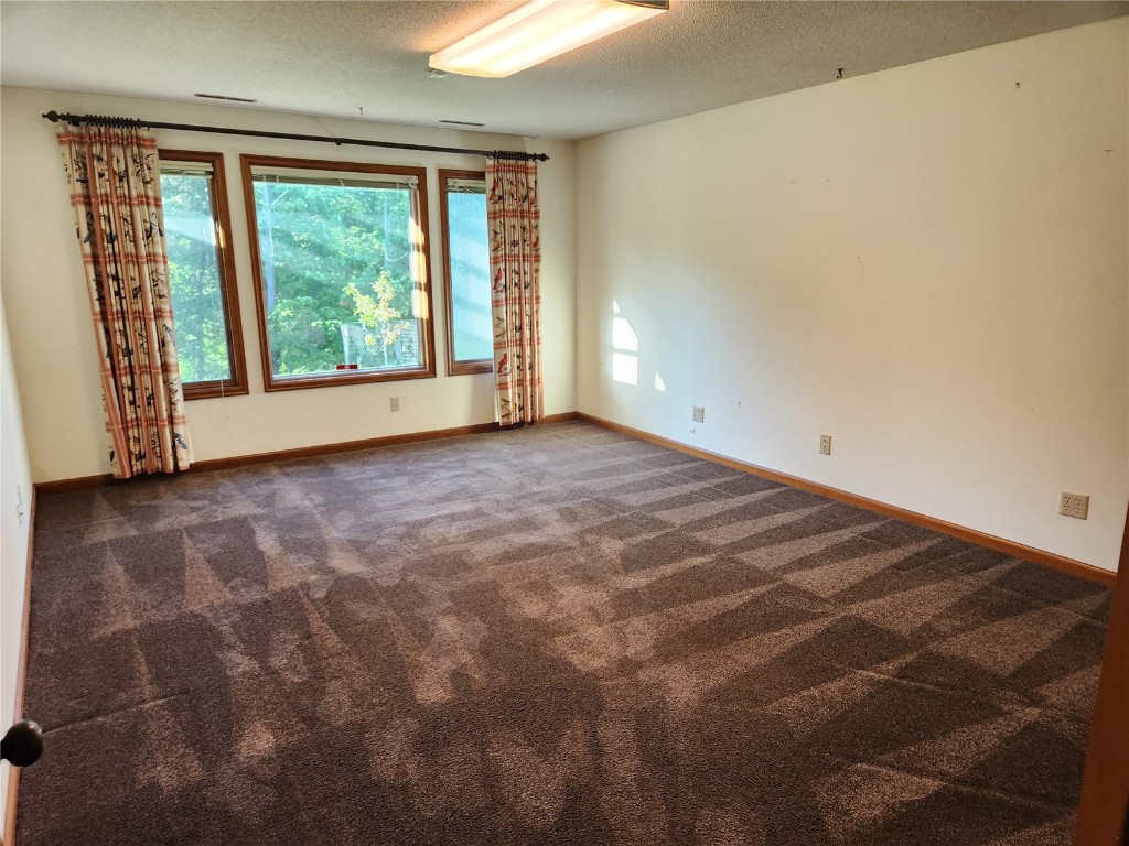 1585 Matterhorn Drive NE Cedar Rapids IA 52402