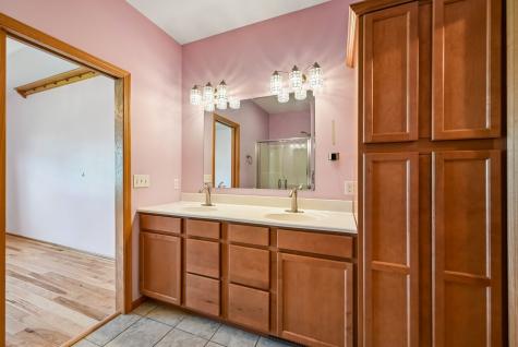 460 2nd Street Fairfax IA 52228
