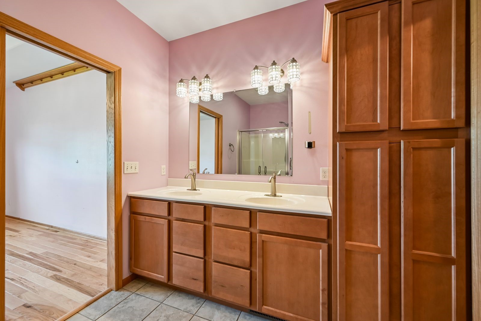 460 2nd Street Fairfax IA 52228
