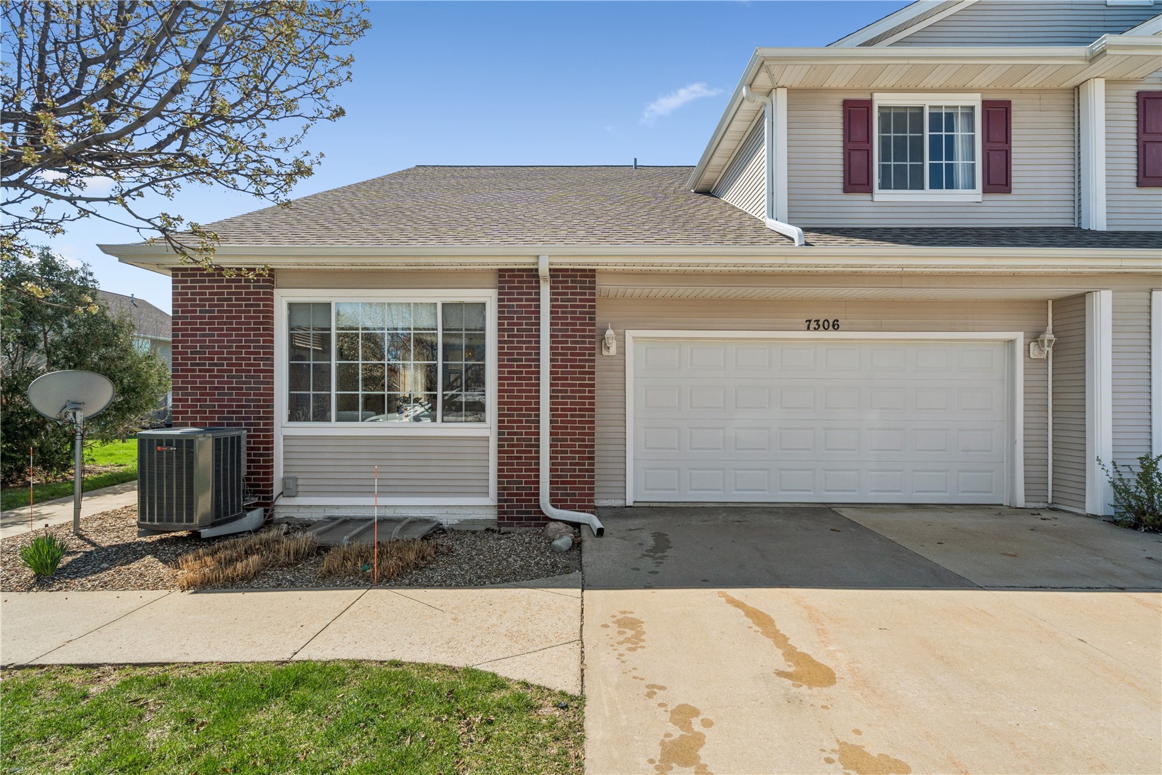 7306 Walden Road NE Cedar Rapids IA 52402