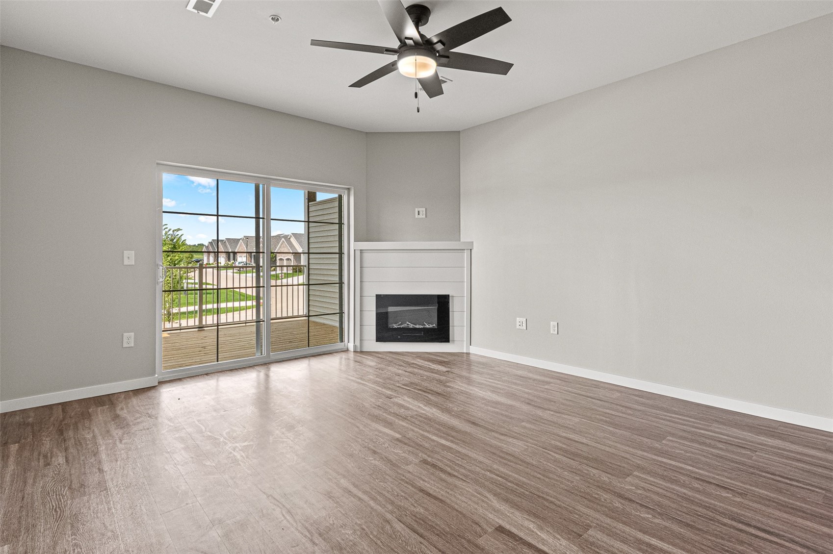 2877 Spring Rose Circle Coralville IA 52241