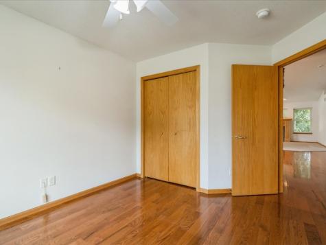 1658 Greens Way Court NE Cedar Rapids IA 52402