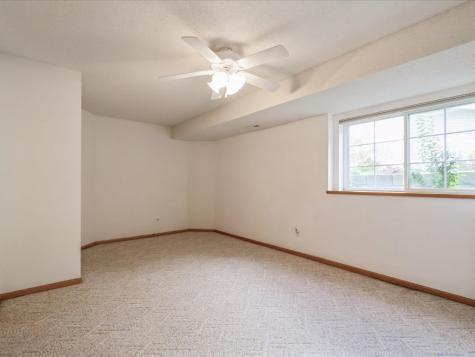 1658 Greens Way Court NE Cedar Rapids IA 52402