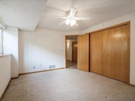 1658 Greens Way Court NE Cedar Rapids IA 52402