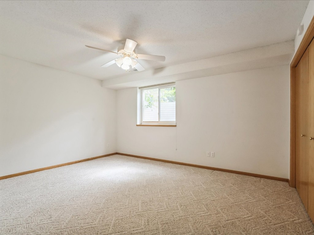 1658 Greens Way Court NE Cedar Rapids IA 52402