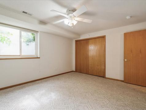 1658 Greens Way Court NE Cedar Rapids IA 52402