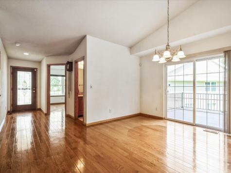 1658 Greens Way Court NE Cedar Rapids IA 52402