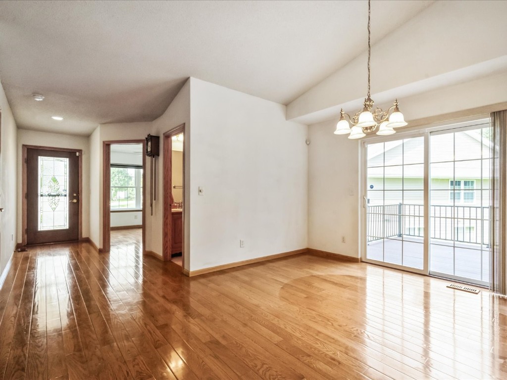 1658 Greens Way Court NE Cedar Rapids IA 52402