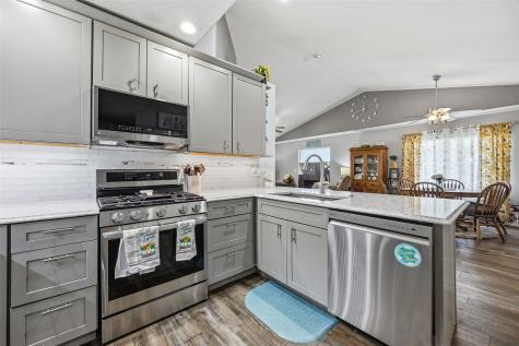 6610 Waterview Drive SW Cedar Rapids IA 52404