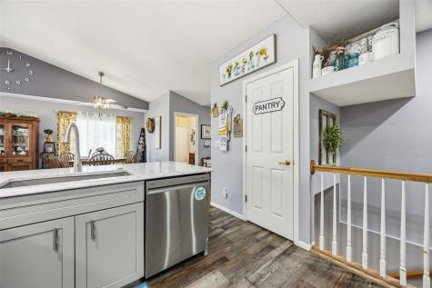 6610 Waterview Drive SW Cedar Rapids IA 52404
