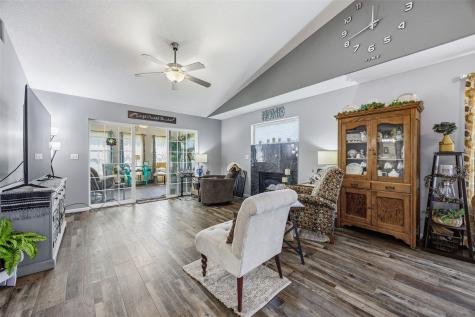 6610 Waterview Drive SW Cedar Rapids IA 52404