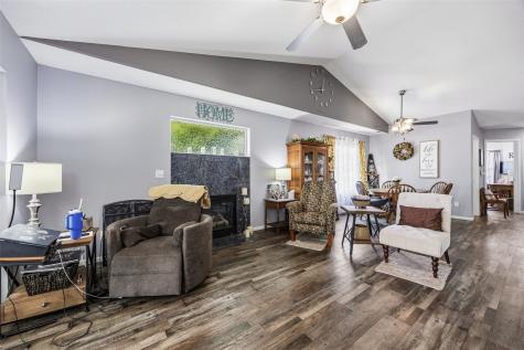6610 Waterview Drive SW Cedar Rapids IA 52404