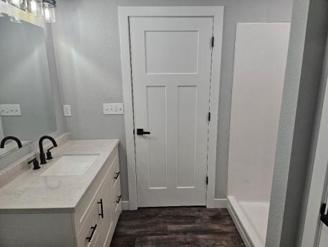 1407 13th Avenue Belle Plaine IA 52208