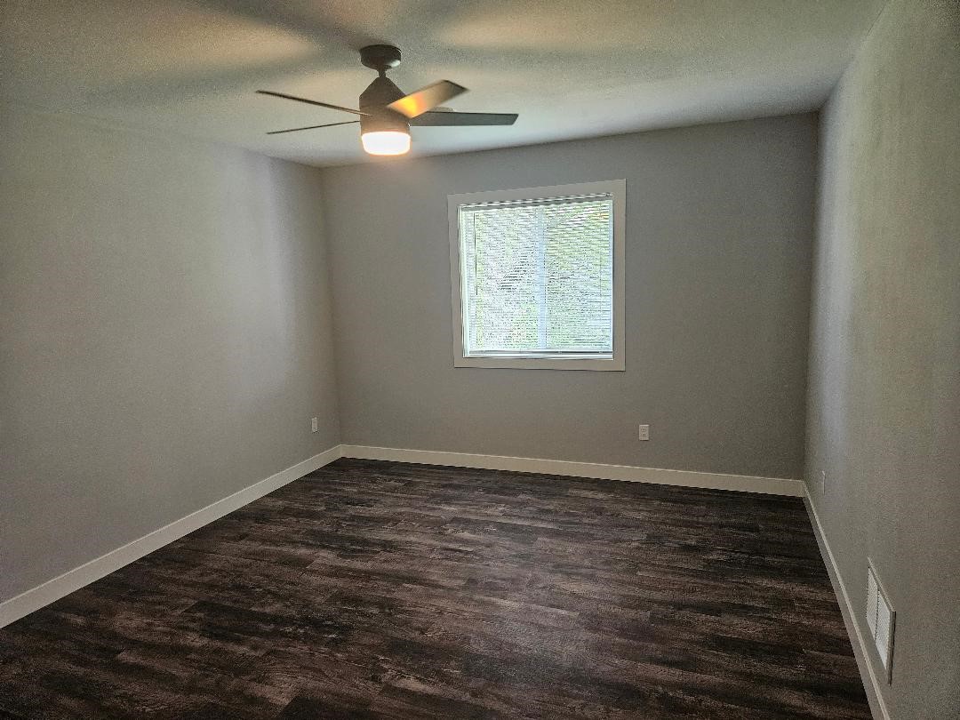 1407 13th Avenue Belle Plaine IA 52208