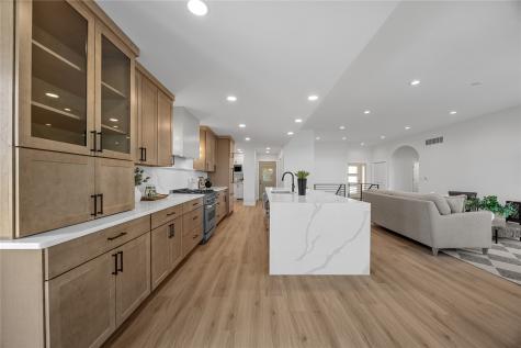 280 N Juniper Street North Liberty IA 52317