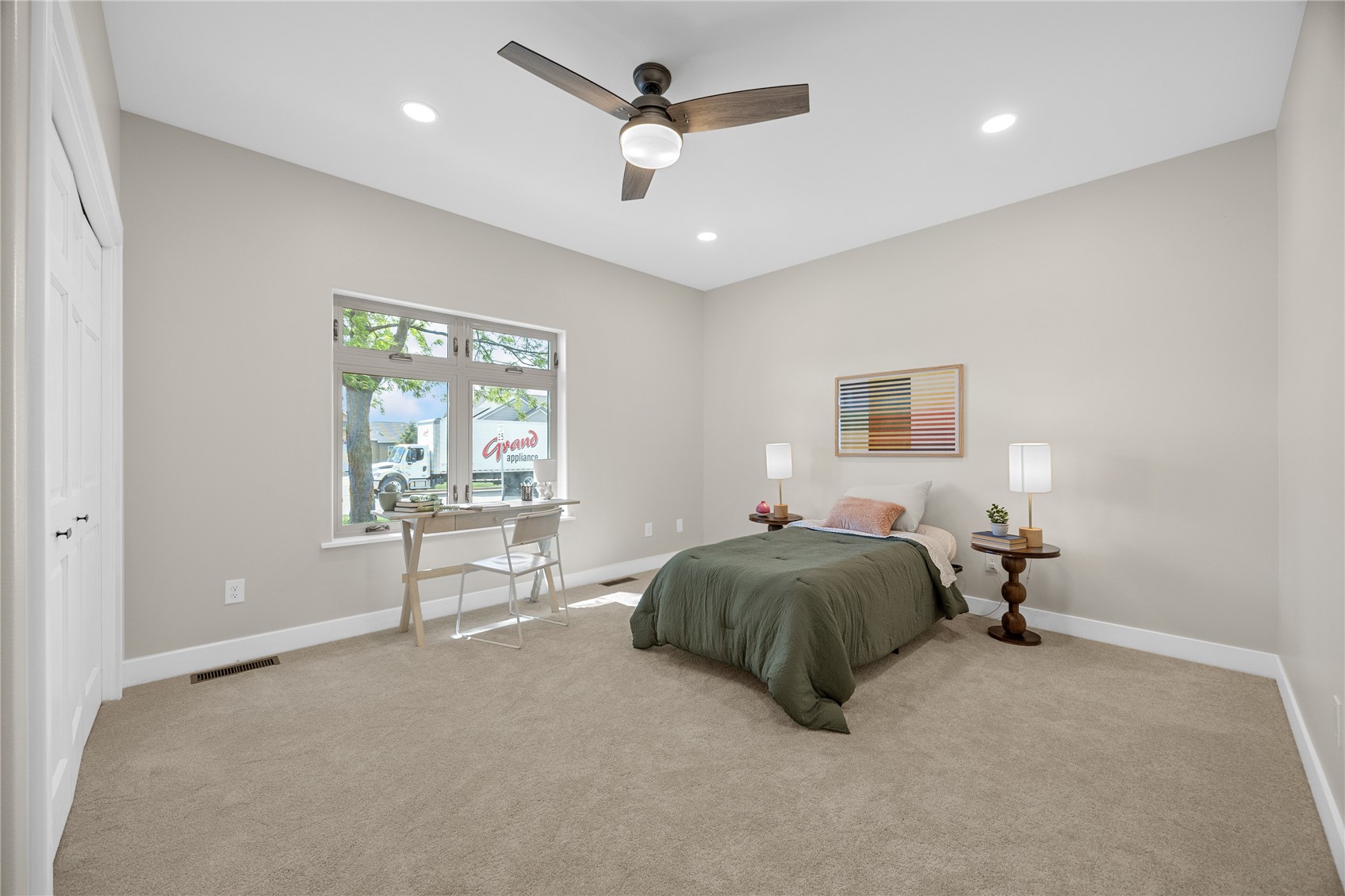 280 N Juniper Street North Liberty IA 52317