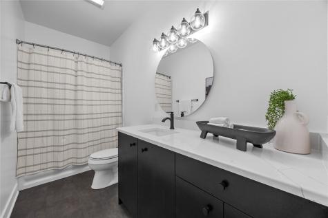 280 N Juniper Street North Liberty IA 52317