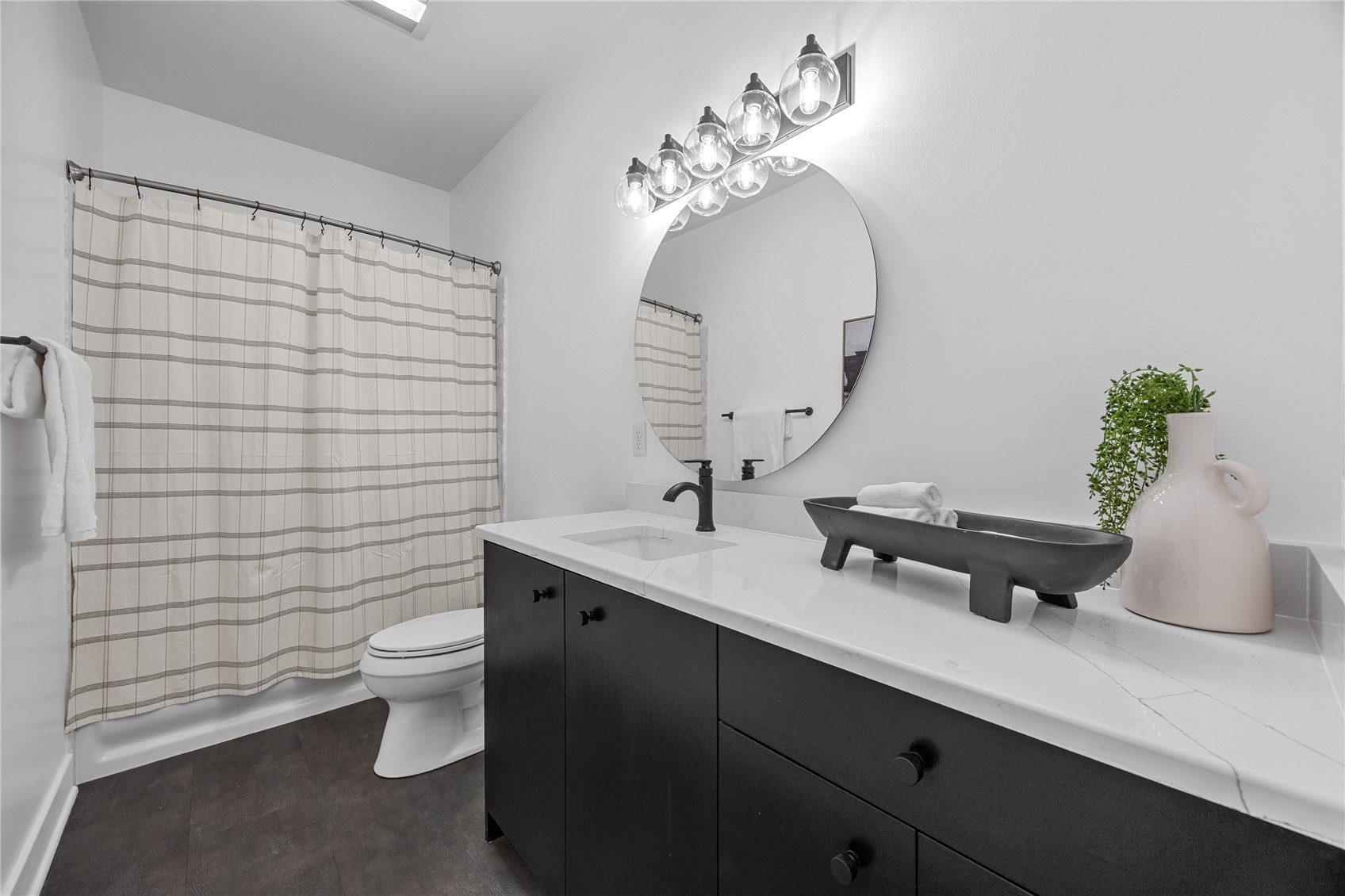 280 N Juniper Street North Liberty IA 52317