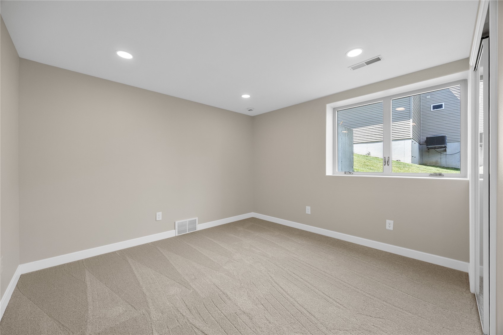 280 N Juniper Street North Liberty IA 52317